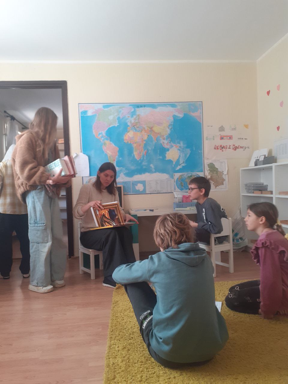 Подростки придумывают идеи